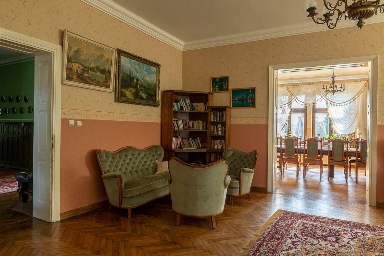 Palac Pozorty Bądki Exteriér fotografie
