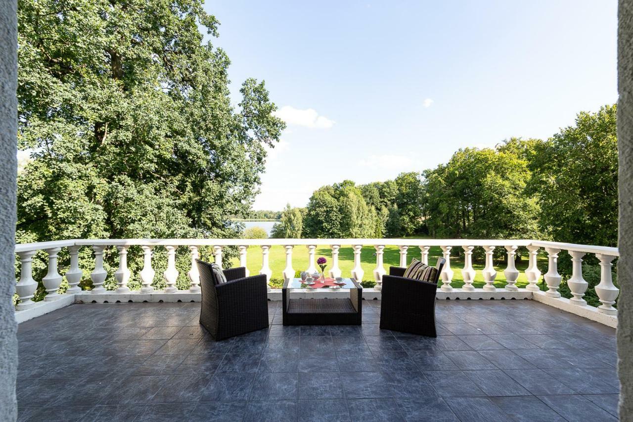 Palac Pozorty Bądki Exteriér fotografie