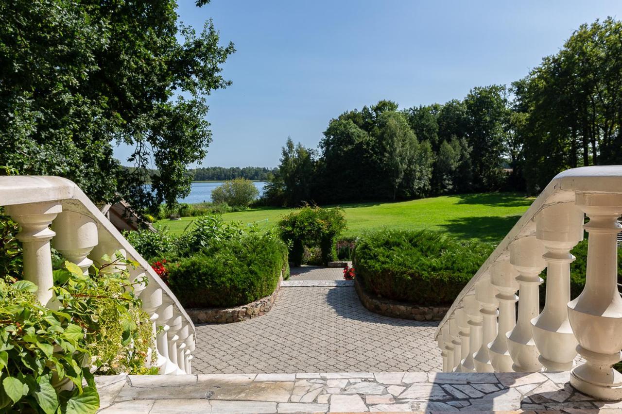Palac Pozorty Bądki Exteriér fotografie