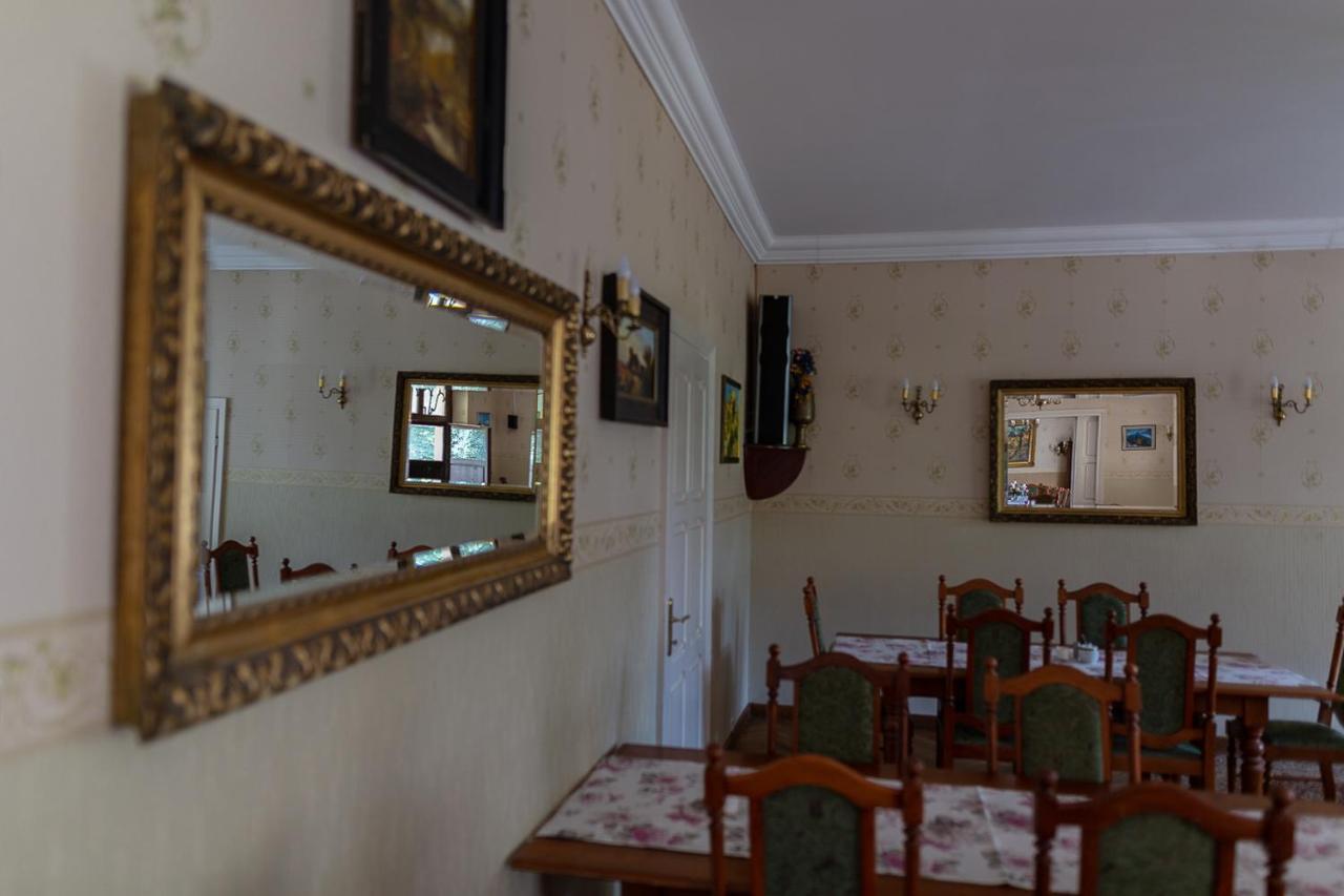 Palac Pozorty Bądki Exteriér fotografie